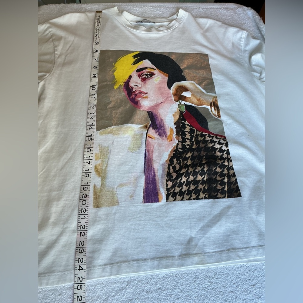 Zara White Tee with Artistic Graphic - Picture 8 of 9